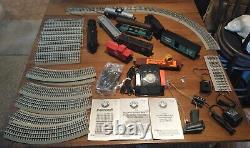 Lionel NY Central Flyer Ready-to-Run Train Set + FasTrack + Exp. Pack