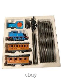 Lionel Remote Control Thomas and Friends Santa Train Track Set See Details Rare