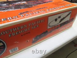 Lionel Southern Pacific Freight Set 6-21970 O-27 Gauge Train Set with extra track