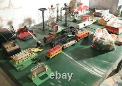 Lionel Train Set 1950's Town, Track, Trolley, misc cars