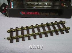 Lionel large scale train set includes 12 curved tracks and 20 straight tracks