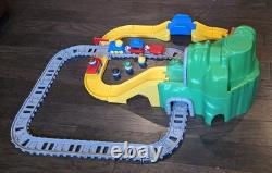 Little Tikes Train Set Mountain Track with Figures Ages 3-7 Years 3-5 3-4 4-7