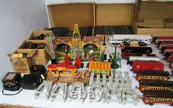 Lot of Vintage 1930's Lionel O Gauge Train Set- Engines, Cars, Transformers, Tracks