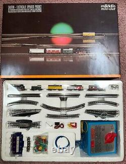 Marklin 8160 Z Scale Z Ga. German Freight Train Starter Set withTrack & Controller