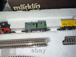 Marklin 8160 Z Scale Z Ga. German Freight Train Starter Set withTrack & Controller