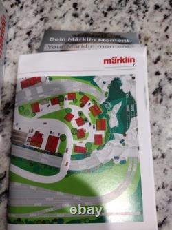 Marklin 81701 Z Scale Train Starter Set US 120V Plus Track
