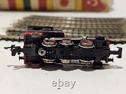 MiniTrix Electric Train Set #1902 Steam Engine Locomotive Freight Cars With Track