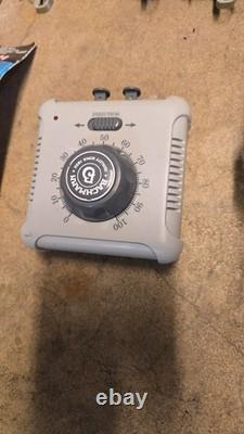 Model Train set. EZ track. Controllers