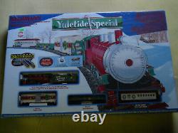 NEW Bachmann Industries E-Z Track System Yuletide Special Train Set (NRFB)