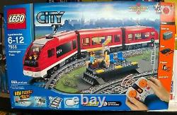 NEW Lego City PASSENGER TRAIN 7938 Remote Control Train Tracks Creases on Box