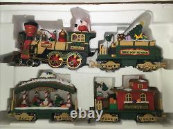 New Bright 384 Holiday Express Christmas Train Set G Scale witho Tracks UNTESTED