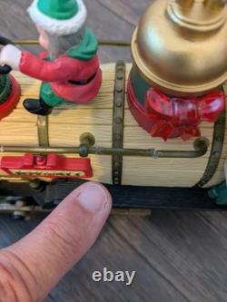 New Bright Holiday Express Animated Train Set #380 Lights Sounds WithBox Complete