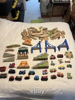 Original thomas and friends train set with wood tracks buildings several cars