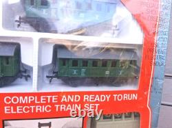 PLAY ART HO Scale Electric Train Set 3334BT NEW IN BOX SEALED Vintage