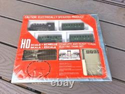 PLAY ART HO Scale Electric Train Set 3334BT NEW IN BOX SEALED Vintage