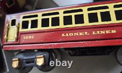 Pre War Lionel Junior Tinplate Electric Train Set 1056Ee with Extra Track