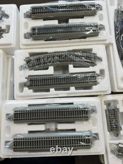 RARE Seattle Seahawks Hawthorne Village 8 HO Train Set Super Bowl 48 + Track Set