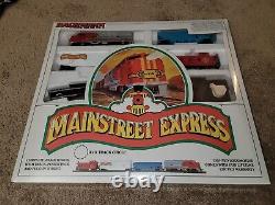 SEALED Vintage Bachmann Mainstreet Lighted Locomotive Express Train Set 40-0484