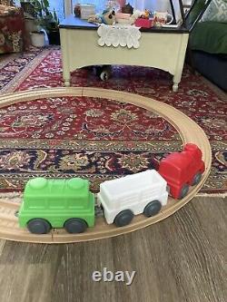 Step2 My First Holiday Train Track Set Works Great Christmas Holiday toddler