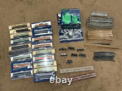 TOMIX N gauge Train set with 18 Cars, Tracks, Power unit. Vintage 1980 set