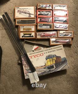 TYCO Train Lot Budweiser, Spirit of 76, Great Northern Tractor, Super Chief