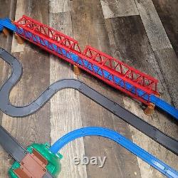 Thomas Friends Tomy Giant Set Track Road Engine Train Tunnel Bridges 2006