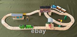 Thomas & Friends Wooden Railway 60th Anniversary Train Set Lot A Gold Track