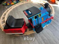 Thomas Ride On Train with set of tracks