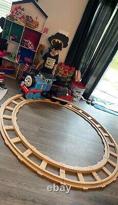 Thomas Ride On Train with set of tracks