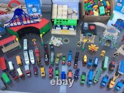 Thomas The Train & Friends Wooden Track & Play Toy Set (Thomas The Tank Engine)