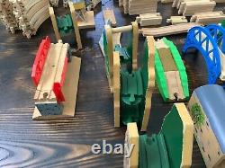 Thomas the train and friends wooden track cars engines 150 piece lot set railway