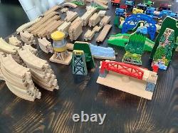 Thomas the train and friends wooden track cars engines 150 piece lot set railway