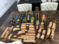 Thomas the train and friends wooden track cars engines 150 piece lot set railway