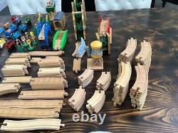 Thomas the train and friends wooden track cars engines 150 piece lot set railway