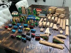 Thomas the train and friends wooden track cars engines 150 piece lot set railway