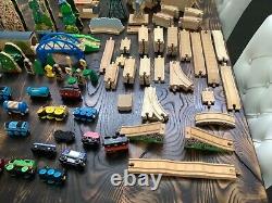 Thomas the train and friends wooden track cars engines 150 piece lot set railway