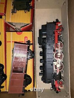 Trix express German Ho train set with track loco and six cars