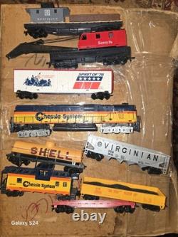 Tyco 7316 Electric Train Set Pre-owned Extra Track Extra Cars