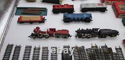 Tyco HO Scale Electric Train Set Lot 40+ Items 2 Engines Cars Track Controllers