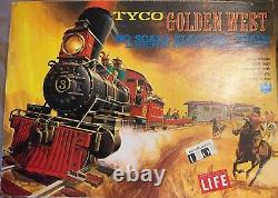 Tyco HO Scale Golden West Train Set 91-0-090