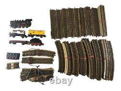 Vint. Marklin HO Model Passenger Train Set, Track, Engine 24058, Tender, 3 Cars