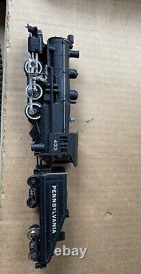 Vintage Gilbert HO train set with steam engine, 3 cars, and track. DC. #HO-320