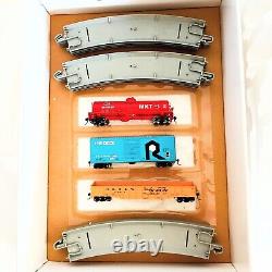 Vintage HO Athean BNSF Warbonnet Boxed 5 Car Train Set 45x36 Oval Track