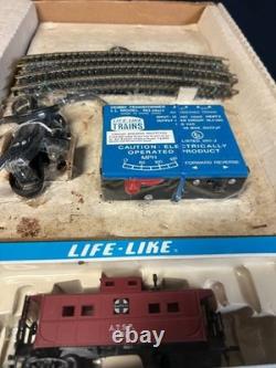 Vintage Life Like HO Santa Fe Super CannonBall Express Train Set Original Box