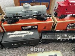 Vintage Lionel 1110 Train Set of 5 -1953 With Original Boxes & Track