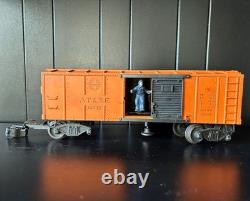 Vintage Lionel Lines Train Set including Oval Track, Animal Pen + Tower Untested