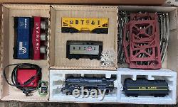 Vintage Lionel Thunder Freight 027 Gauge 6 pc Train Set with Track & Accessories