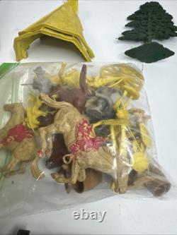 Vintage Marx Wild West Train Set Train, Track & Figures