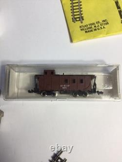 Vintage N Scale Train Set With Engine Cars And Tracks Tested Works