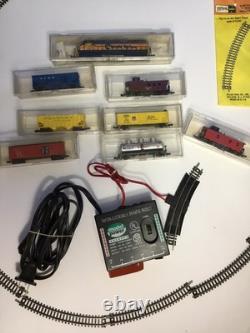 Vintage N Scale Train Set With Engine Cars And Tracks Tested Works